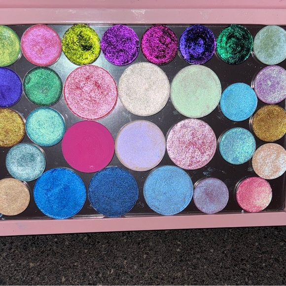 Clionadh cosmetics & Give me glow cosmetics Duo-chrome bundle - Picture 8 of 10